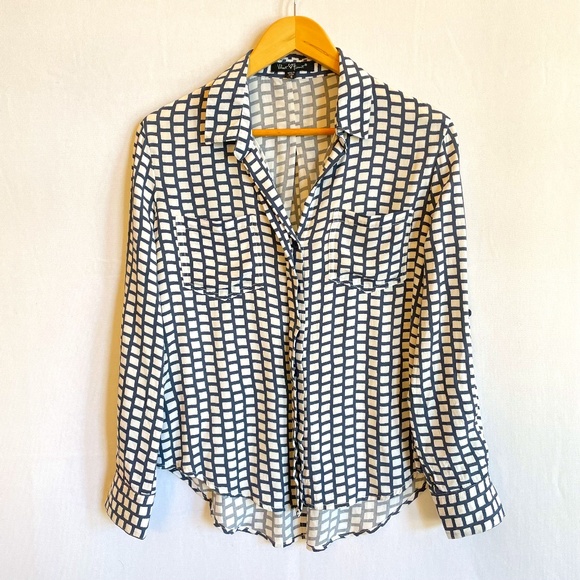 VELVET HEART Size Sm Button Front Split Shirt Tail Roll Tab Sleeve Blue White - Picture 1 of 9